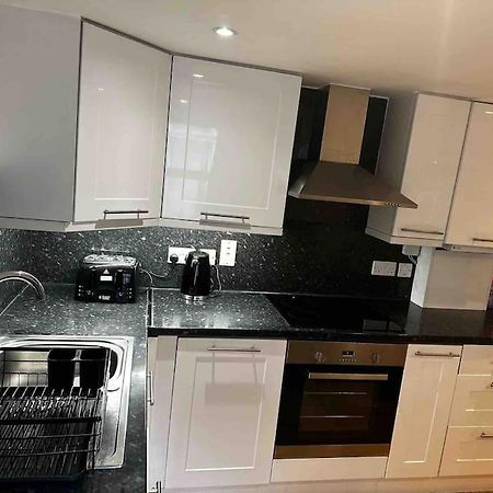 Amazing 2Bed2Bath Edgeware Apartman London Kültér fotó